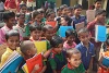 Bangladesch: Grosse Freude über das neue Schulmaterial! Die von CSI unterstützte Schule ist eine Alternative zu den Koranschulen. (csi)