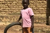 Dieser kleiner Junge aus dem Bundesstaat Plateau musste vor einem verheerenden Angriff durch Fulani-Islamisten fliehen. (csi)