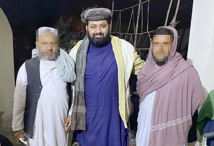 Pastor Irfan (Mitte) setzt sich für seine Glaubensgeschwister im benachbarten Afghanistan ein. csi