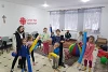 Bei gemeinsamen Spielen können ukrainische Kinder den Krieg für kurze Zeit vergessen. cas