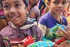 Auch im Projektgebiet in Bangladesch erhalten die Kinder dieses Jahr eine Jacke, um sich vor der Kälte zu schützen. csi